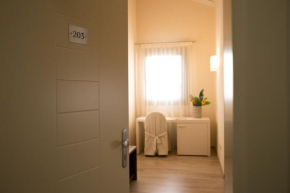 Отель Hotel Calinferno  Кодонье